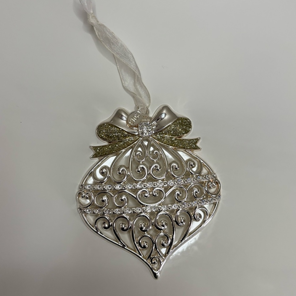 Harvey Lewis 2016 Sparkling Silver Christmas Ornament with Swarovski Crystals